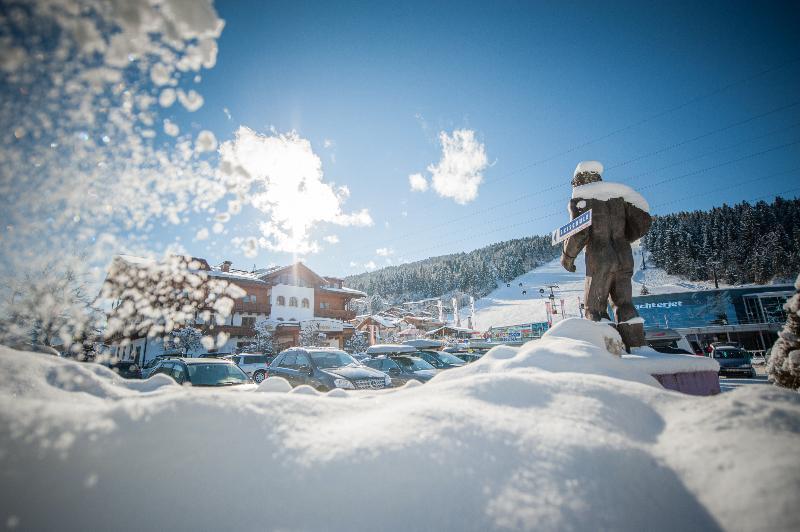 Alpines Gourmet Hotel Montanara Flachau Exterior foto